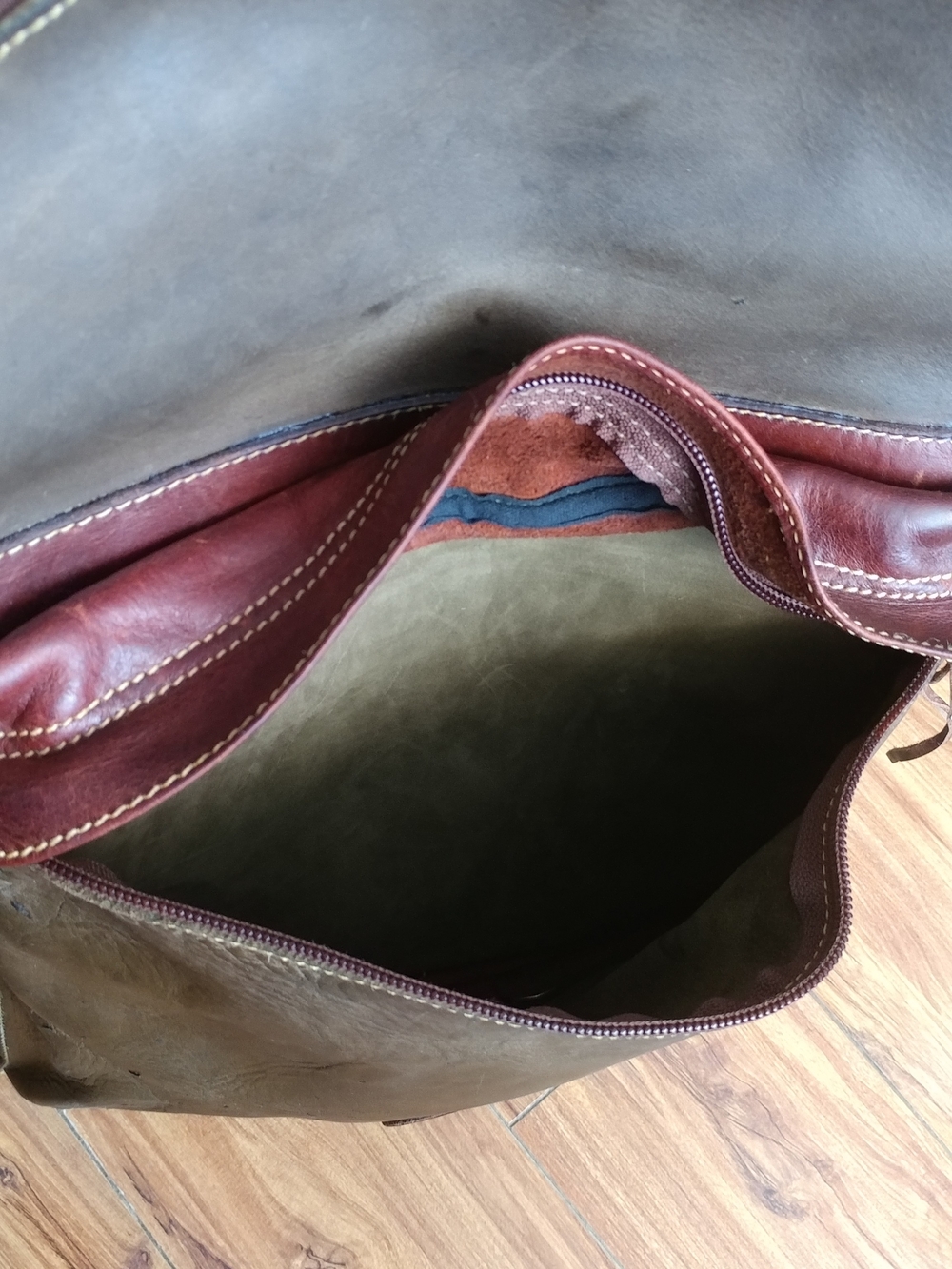 Roots Leather Backpack - Picture 13 of 15